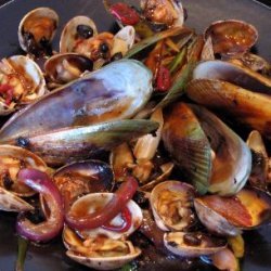 Clams And Mussels In Black Bean Sauce recipe