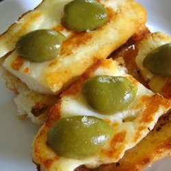 Fried Halloumi With Olives recipe