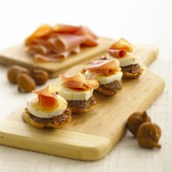 Goat Cheese, Fig And Proscuitto Crostini recipe