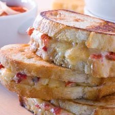 White Cheddar And Roasted Pepper Grilled Cheese recipe