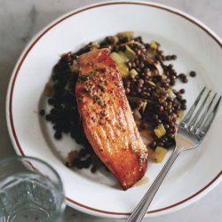 Saumon Aux Lentilles - Salmon With Lentils And Mus... recipe
