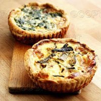 Ten Minutes To Make Salmon And Spinach Tarts recipe