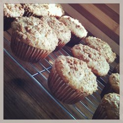 Whole Wheat Banana Muffins With Graham-pecan Toppi... recipe