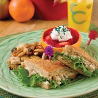 Paula Deens Tuna And Apple Sandwiches recipe