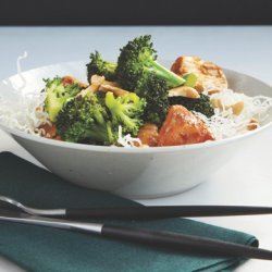 Chicken & Broccoli with Crispy Noodles recipe