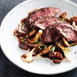 Hanger Steak with Mushrooms and Red Wine Sauce recipe