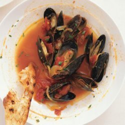 Mussels with Sherry, Saffron, and Paprika recipe