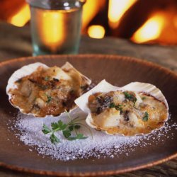 Scallops with Mushrooms in White-Wine Sauce recipe