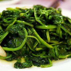 Stir-fried Spinach With Garlic recipe