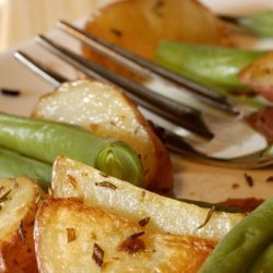Roasted Rosemary Red Potatoes With Green Beans recipe