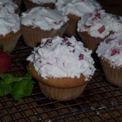 Strawberry Cupcakes With Whipped Strawberry Cream ... recipe