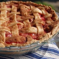 Summer Strawberry Rhubarb Pie recipe