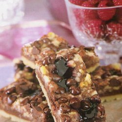 Chocolatey Raspberry Crumb Bars recipe