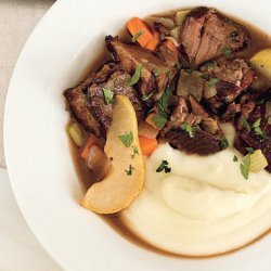 Braised Beef with Pears and Fresh Ginger recipe