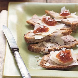 Walnut Toasts with Fig Jam and Manchego Cheese recipe