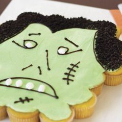 Monster Cupcake Cake By Kraft Foods recipe