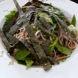 Cold Soba Noodle Toasted Nori And Spinach Soup recipe