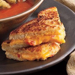 Grilled Pimiento Cheese Sandwiches recipe