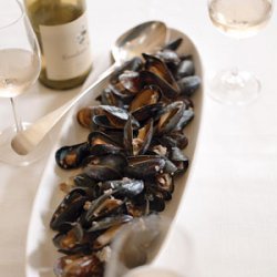 Mussels with Sausage and Thyme recipe