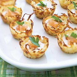 Potato Nests with Sour Cream and Smoked Salmon recipe