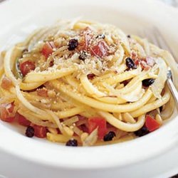 Pasta with Anchovies, Currants, Fennel, and Pine Nuts recipe