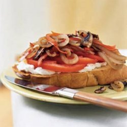 Open-Faced Mushroom, Tomato, and Goat-Cheese Sandwich recipe