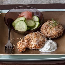 Salmon Cakes with Dill Sauce recipe