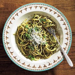 Linguine with Spinach-Herb Pesto recipe