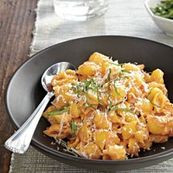 Pasta with Roasted Red Pepper and Cream Sauce recipe