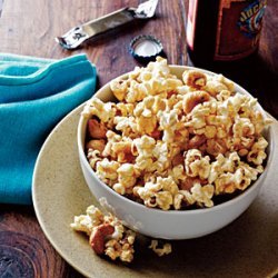 Spicy Maple-Cashew Popcorn recipe