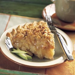 Cinnamon Crumble Apple Pie recipe
