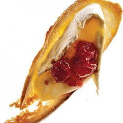 Baked Brie With Cran-Apple Chutney recipe