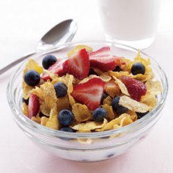 Cornflakes, Low-Fat Milk & Berries recipe
