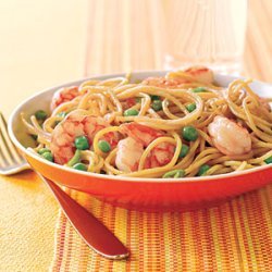 Stir-Fried Noodles with Shrimp and Peas recipe