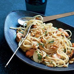 Pasta with Mussels, Pine Nuts, and Orange recipe