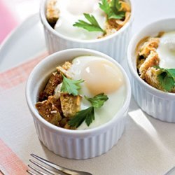 Baked Eggs en Cocotte with Onions recipe