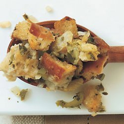 Rustic Bread Stuffing with Bell Pepper and Fresh Thyme recipe