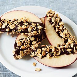 Chocolate-Granola Apple Wedges recipe