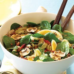 Spinach, Mushroom, and Fennel Salad with Warm Bacon Vinaigrette recipe