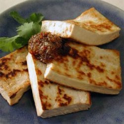 Pan-Fried Tofu with Spicy Lemongrass Sauce (Tofu Nuong Xa) recipe