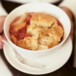 Strawberry-Apple Macaroon Crumble recipe