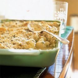 Creamed Cauliflower with Herbed Crumb Topping recipe