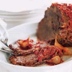 Oven-Braised Beef with Tomato Sauce and Garlic recipe