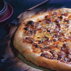 Gorgonzola and Grape Pizza recipe