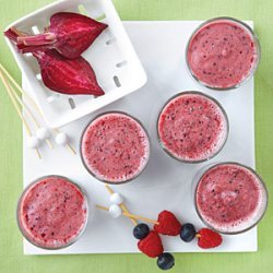Berries and Beets Smoothie recipe
