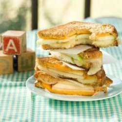 Cheddar, Apple & Walnut Sandwich recipe
