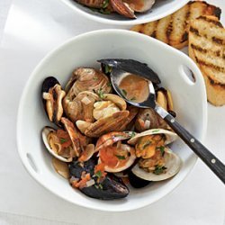 Smoky Mussels and Clams with White Wine Broth recipe