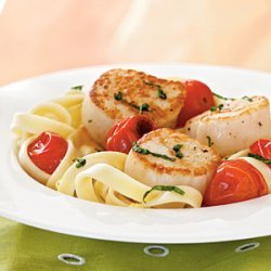 Seared Scallops with Roasted Tomatoes recipe