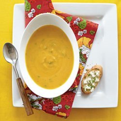 Roasted Butternut Soup with Goat Cheese Toasts recipe