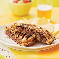 Patty Melts with Grilled Onions recipe